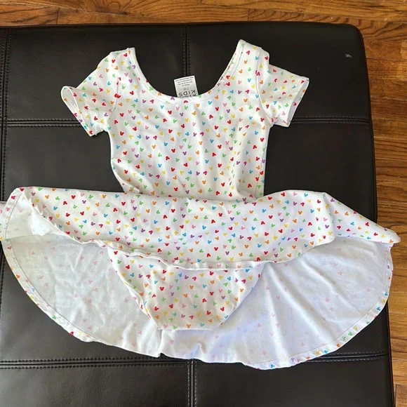 Wild Rich Kids - Picture 7 of 7